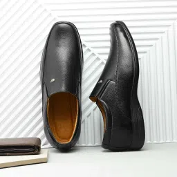 Stylish Shoes for Men Slip On For Men-image-88
