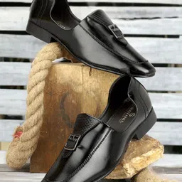 SHOZANIA Men Buckle Detail Leather Lightweight Mojaris-29