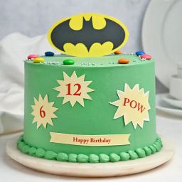 Scrummy Batman Theme Cake-image-2