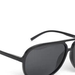 MARC LOUIS Lens & Aviator Sunglasses with Polarised and UV Protected Lens ML P19 C5 image 2