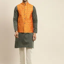 SOJANYA Men Green Kurta with Churidar & Nehru Jacket-42