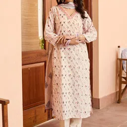 WOMEN PLUS Embroidered Regular Thread Work Kurta with Trousers & Dupatta-picture-17