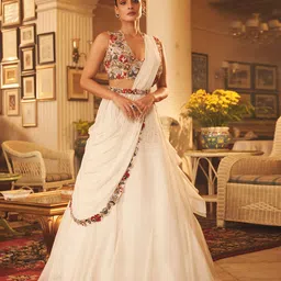 NEHHA NHATA Embroidered Made to Measure Lehenga & Blouse With Dupatta-picture-5