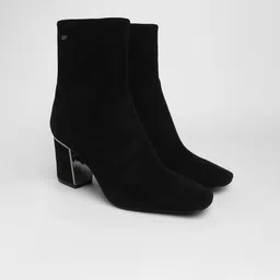 DKNY Women Block-Heeled Chelsea Boots-image-32