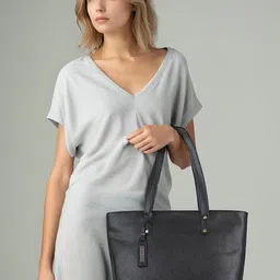 Toteteca Textured PU Oversized Structured Shoulder Bag-8