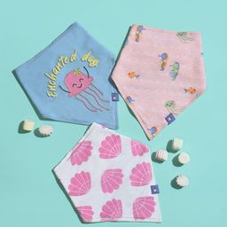 MiArcus Infant Pack Of 3 Printed Triangle Bibs-26