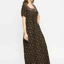 MeeMee Floral Printed Maxi Maternity Nightdress image 3