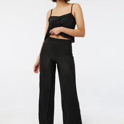 Ardene Women Low-Rise Ribbed Parallel Trouser-image-2