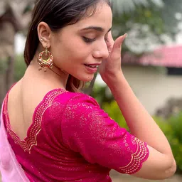 Bindigasm's Advi Embroidered Stretchable Saree Blouse-picture-24