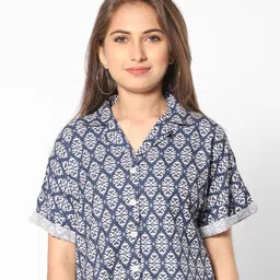 TeenTrums Girls Printed Crepe Shirt Style Crop Top-picture-25