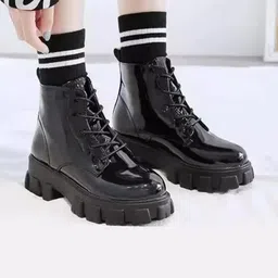Shoetopia Women Heeled Mid-Top Regular Boots-53