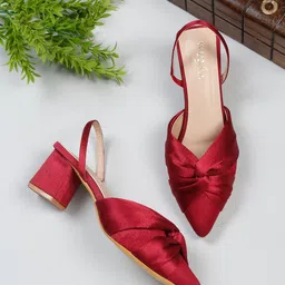 VALIOSAA Knotted Strap Block Heel Mules-40