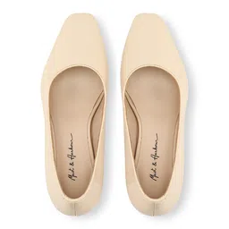 Mast & Harbour Cream coloured Square Toe Block Heel Pumps image 5