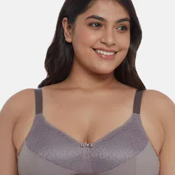 Triumph Full Coverage Lightly Padded All Day Comfort Bra-11