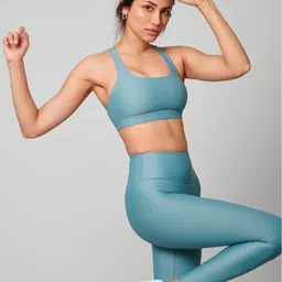 Strongr.Athleisure Bra Medium Coverage image 2