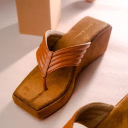 Mast & Harbour Tan Brown Striped Suede Flatform Heels-38