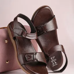 KARADDI Textured Open Toe Flats-14