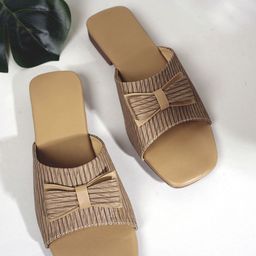 Walkfree Women Striped Open Toe Flats With Bows-31