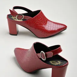 Shoetopia Girls Textured Block Pumps with Buckles-30