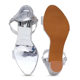 Misto Block Heels with Buckles image 3