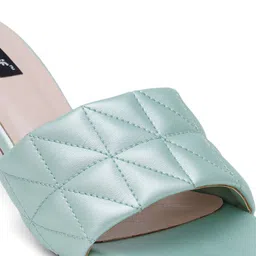 Sherrif Shoes Textured Block Heels image 4
