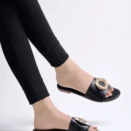 Shoetopia Girls Embellished Open Toe Flats-17