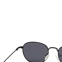 Vincent Chase Lens & Round Sunglasses with Polarised and UV Protected Lens 138476 image 4