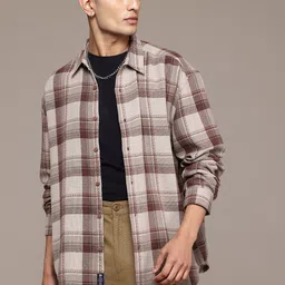 The Roadster Lifestyle Co. Men Relaxed Checked Pure Cotton Casual Shirt-image-62