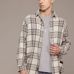 The Roadster Lifestyle Co. Men Relaxed Checked Pure Cotton Casual Shirt-picture-40