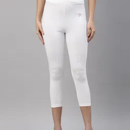BIRDS Women White Solid Three-Fourth Length Cotton Capri-picture-53