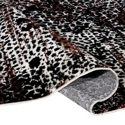 MODEFE Black & White Abstract Anti-Skid Rectangular Carpet image 3