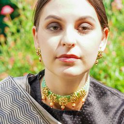 ODETTE Women Gold-Plated Kundan-Studded Artificial & Pearl Beaded Jewellery Set-picture-29