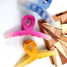 VAGHBHATT Women Set of 3 Claw Clip-28