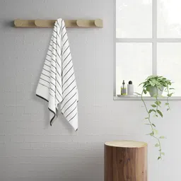SPACES Unisex White Bath Towels-96