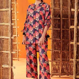 NAINVISH Floral Printed Mandarin Collar Three Quarter Sleeve Tunic & Trouser Co-Ords-picture-51