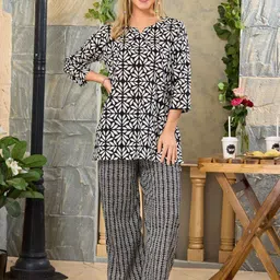 NIGHT FLOSS Printed Round Neck Three-Quarter Sleeves Pure Cotton Top With Palazzo-picture-16