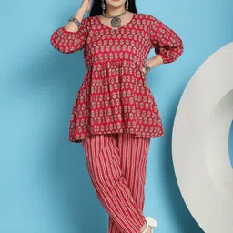 TAG 7 Plus Size Floral Printed Bishop Sleeves Cotton Casual Top With Trousers-picture-6