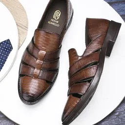 FRANKROMELLO Men Textured  Loafer-33