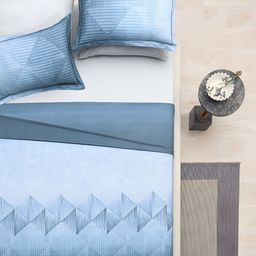 DDecor Blue & White Geometric Cotton 180 TC King Bedsheet With 2 Pillow Covers-picture-43