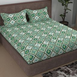 Aura Green & White Ethnic Motifs Printed Cotton 180 TC Queen Bedsheet With 2 Pillow Covers-image-79