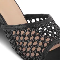 Tresmode Miko Textured Block Heels image 5