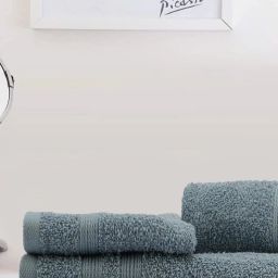 lush & beyond Set of 2 Face Towels & 1 Hand Towel image 1