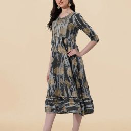 mirchi fashion Embroidered Anarkali Kurta image 2