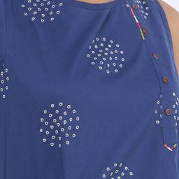 project eve Geometric Pattern Top with Dipped Hems image 3