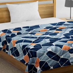 divine casa Ultra Soft Microfiber Polyester 150 GSM Geometric Print Single Comforter image 3