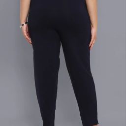 aurelia Mid-Rise Flat-Front Pants with Insert Pockets image 4
