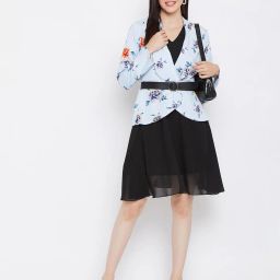 purys Floral Print Front-Open Shrug image 4