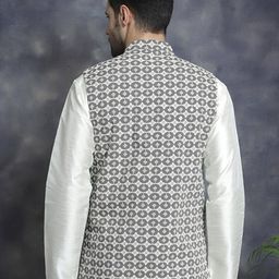 jompers Men Regular Fit Nehru Jacket with Button Closure image 4