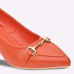 fyre rose Pointed-Toe Pumps with Metal Accent image 4