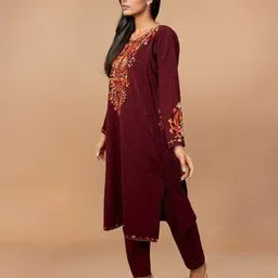 truebrowns Women Floral Suit Set-picture-24